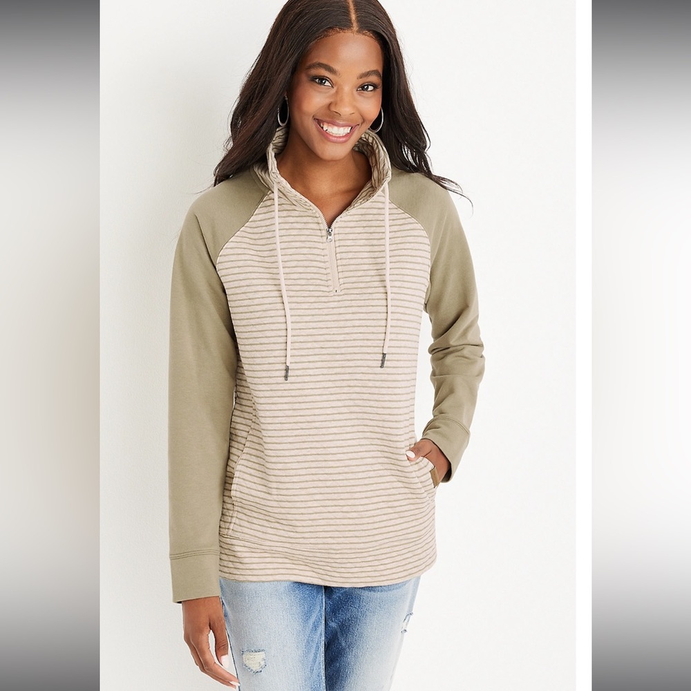 Maurice’s Chalet Funnel Neck Fleece Sweatshirt size Medium